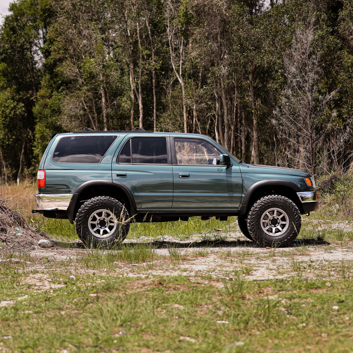 1997 TOYOTA 4RUNNER SR5