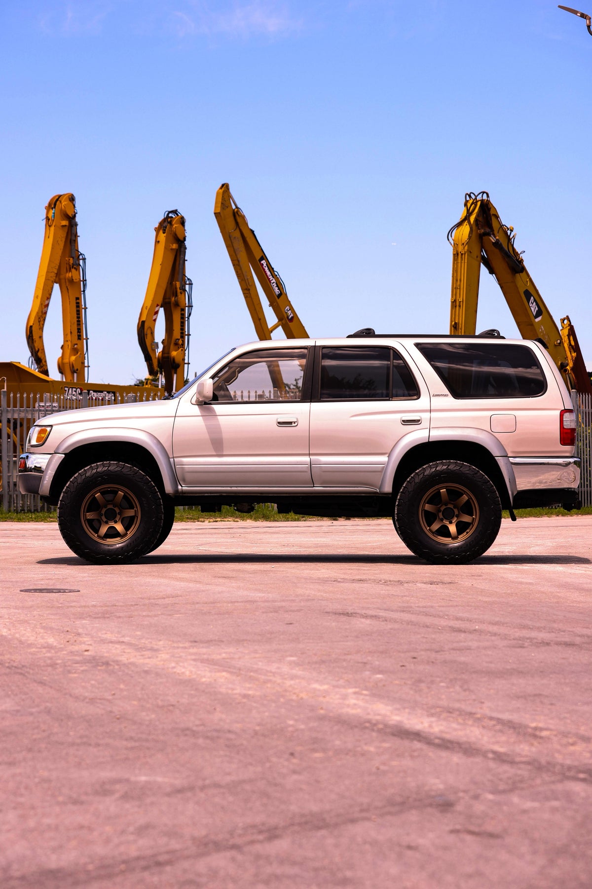 1997 TOYOTA 4RUNNER LIMITED