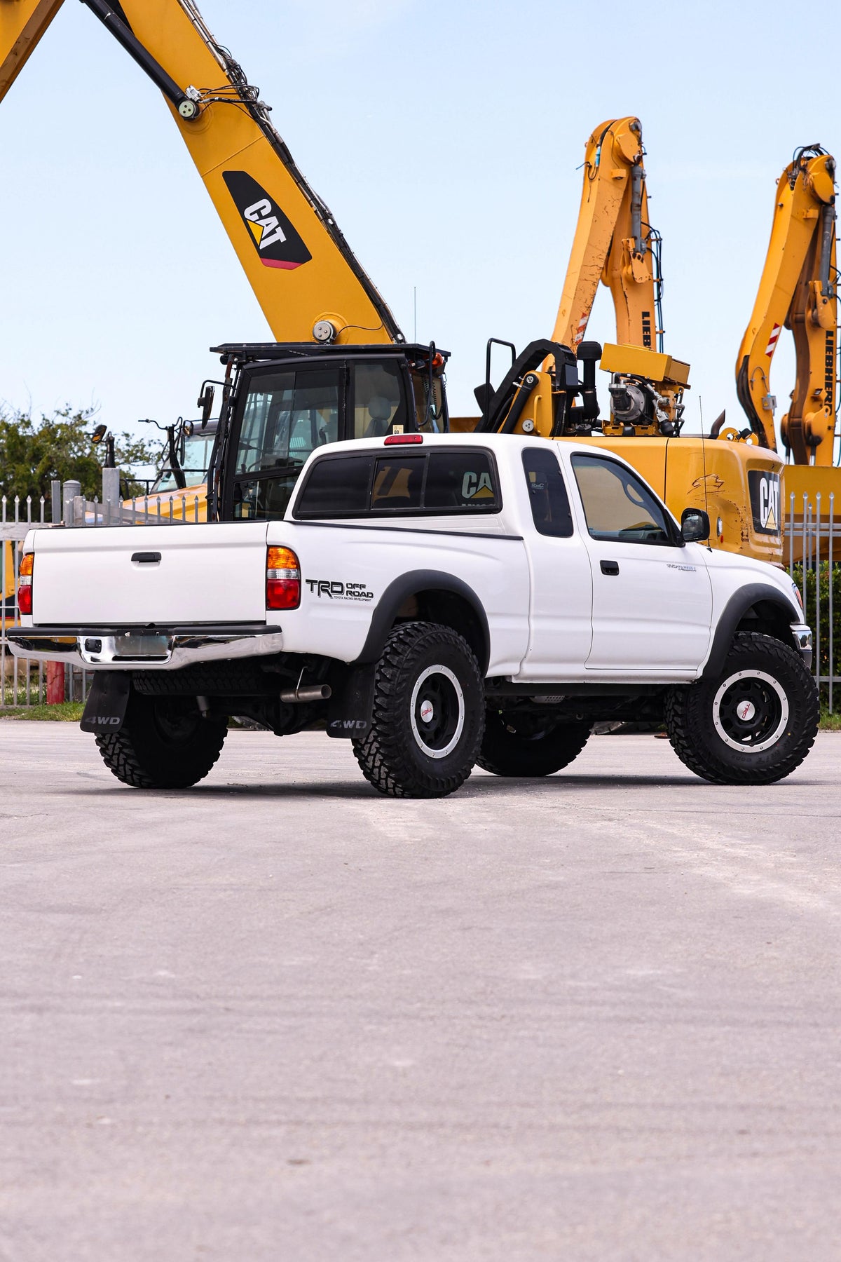 2004 TOYOTA TACOMA ACCESS CAB TRD