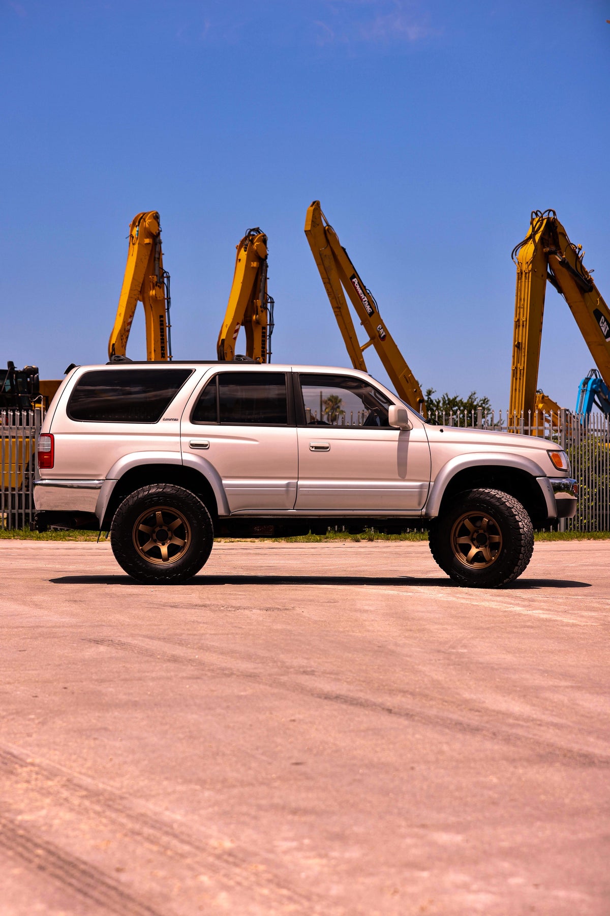 1997 TOYOTA 4RUNNER LIMITED
