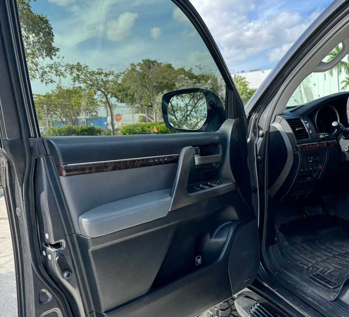 2008 TOYOTA LANDCRUISER
