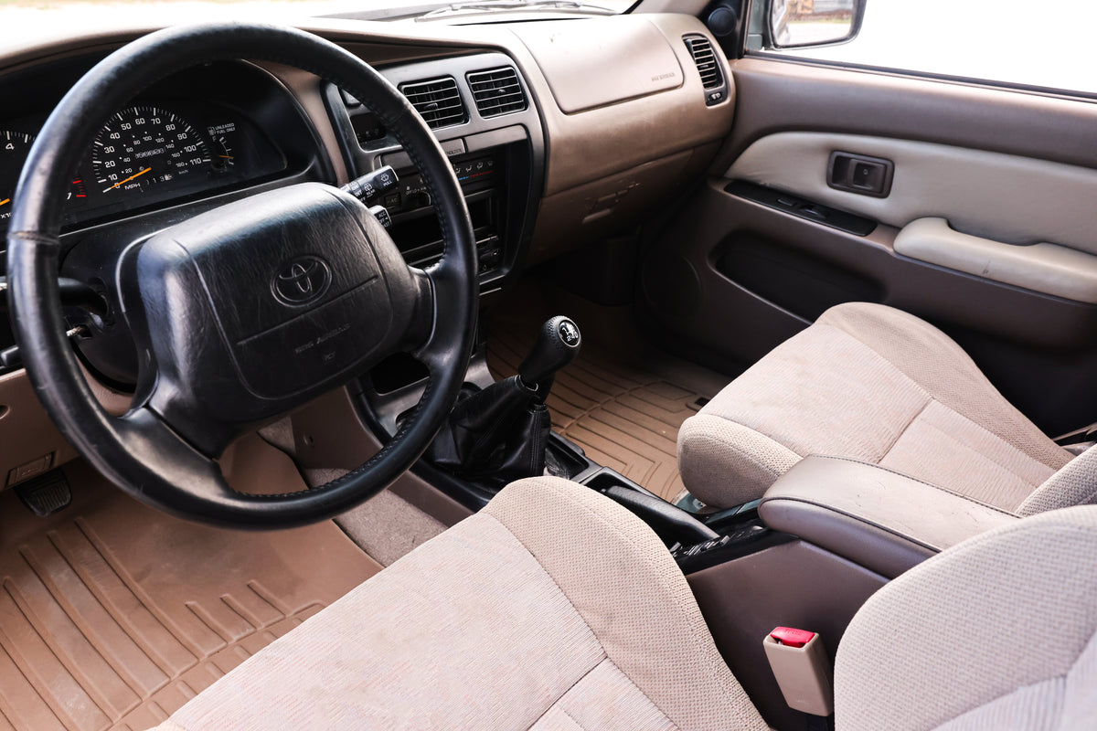 1997 TOYOTA 4RUNNER SR5