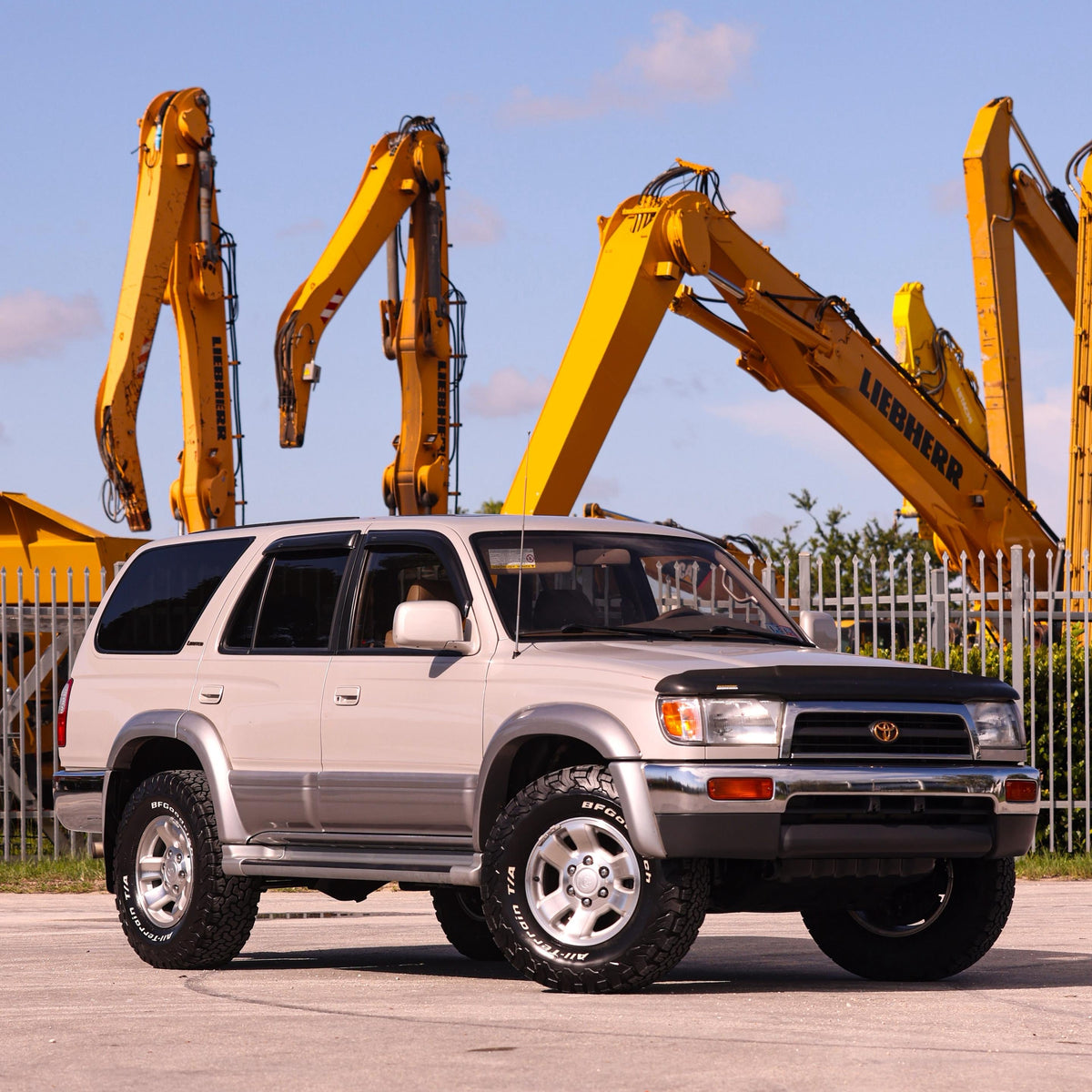 1998 TOYOTA 4RUNNER LIMITED