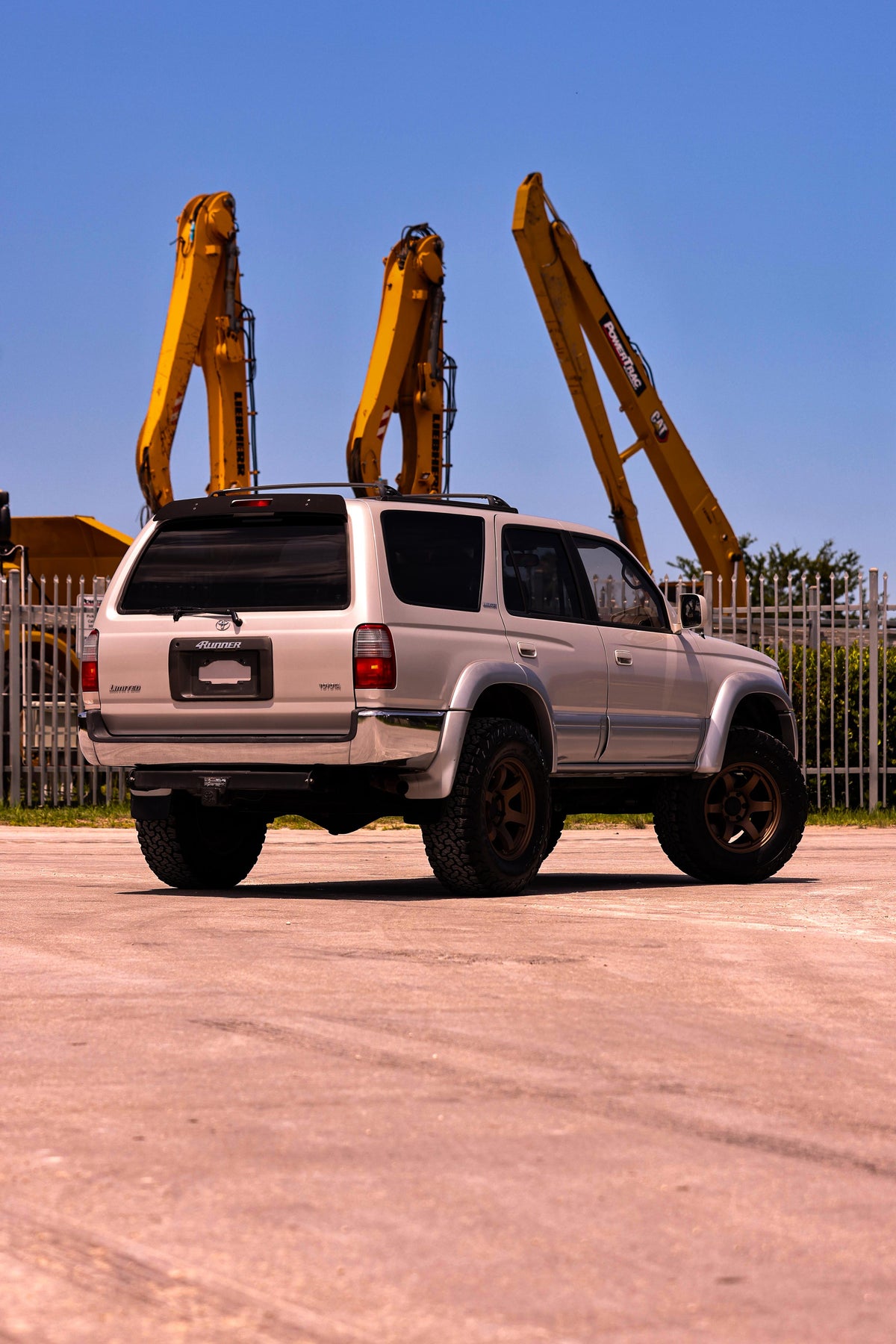 1997 TOYOTA 4RUNNER LIMITED