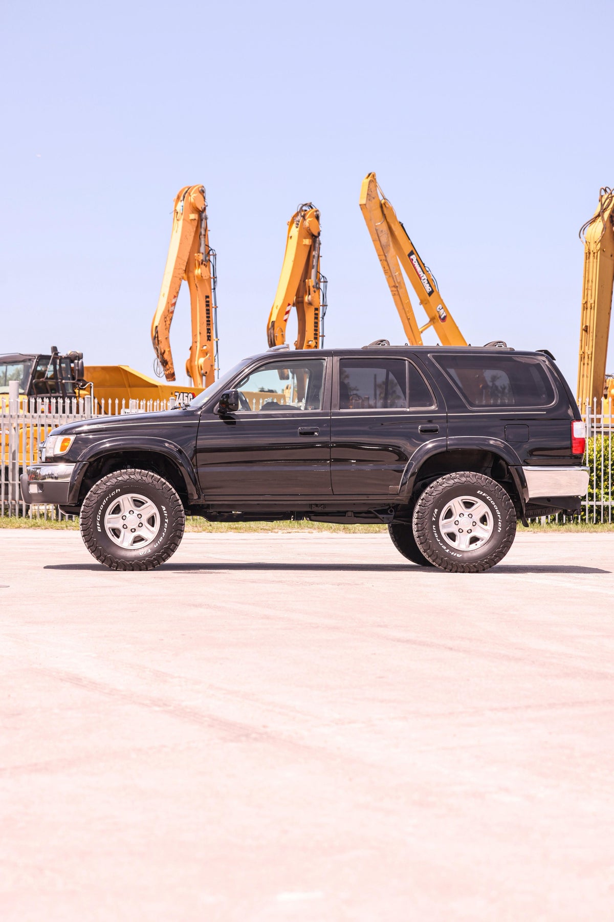 2002 TOYOTA 4RUNNER LIMITED
