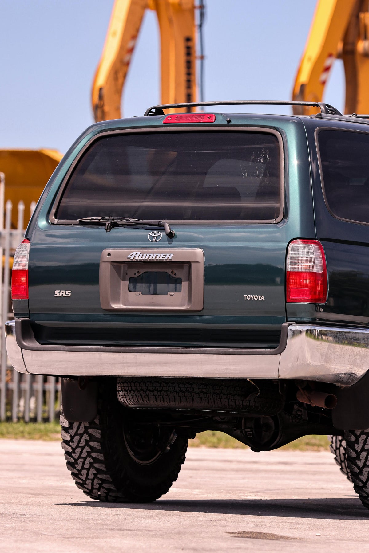 1996 TOYOTA 4RUNNER SR5