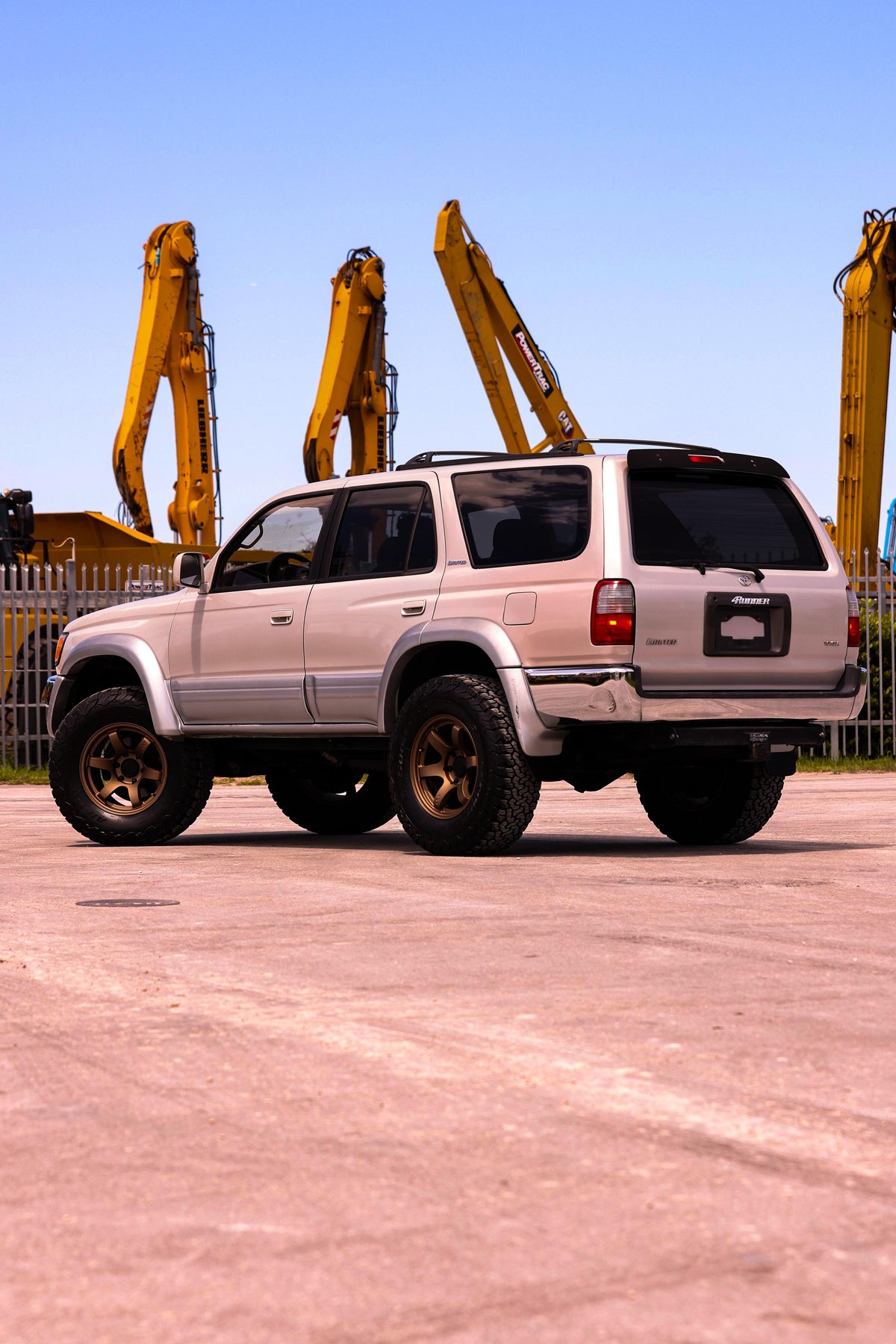 1997 TOYOTA 4RUNNER LIMITED