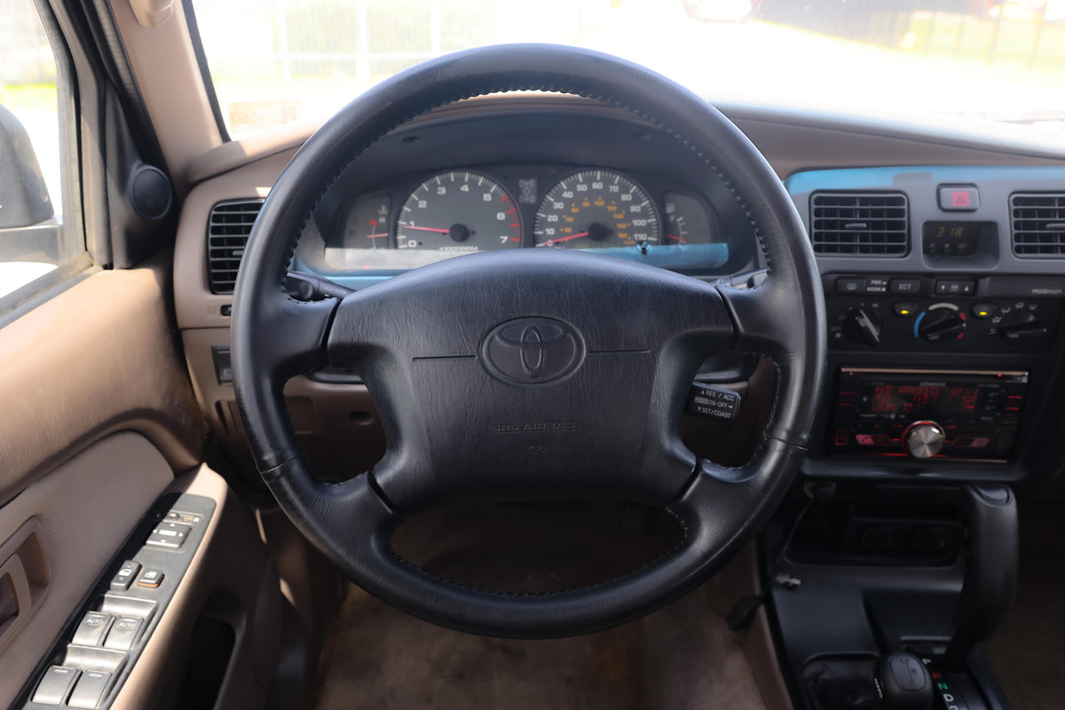2002 TOYOTA 4RUNNER LIMITED
