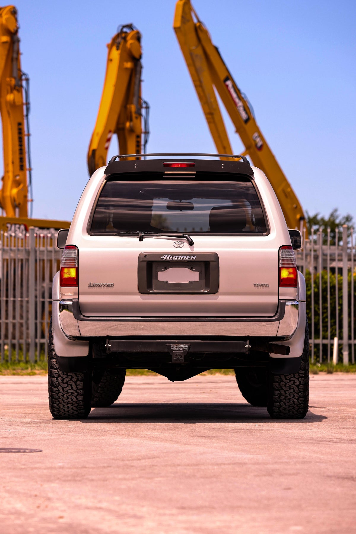 1997 TOYOTA 4RUNNER LIMITED