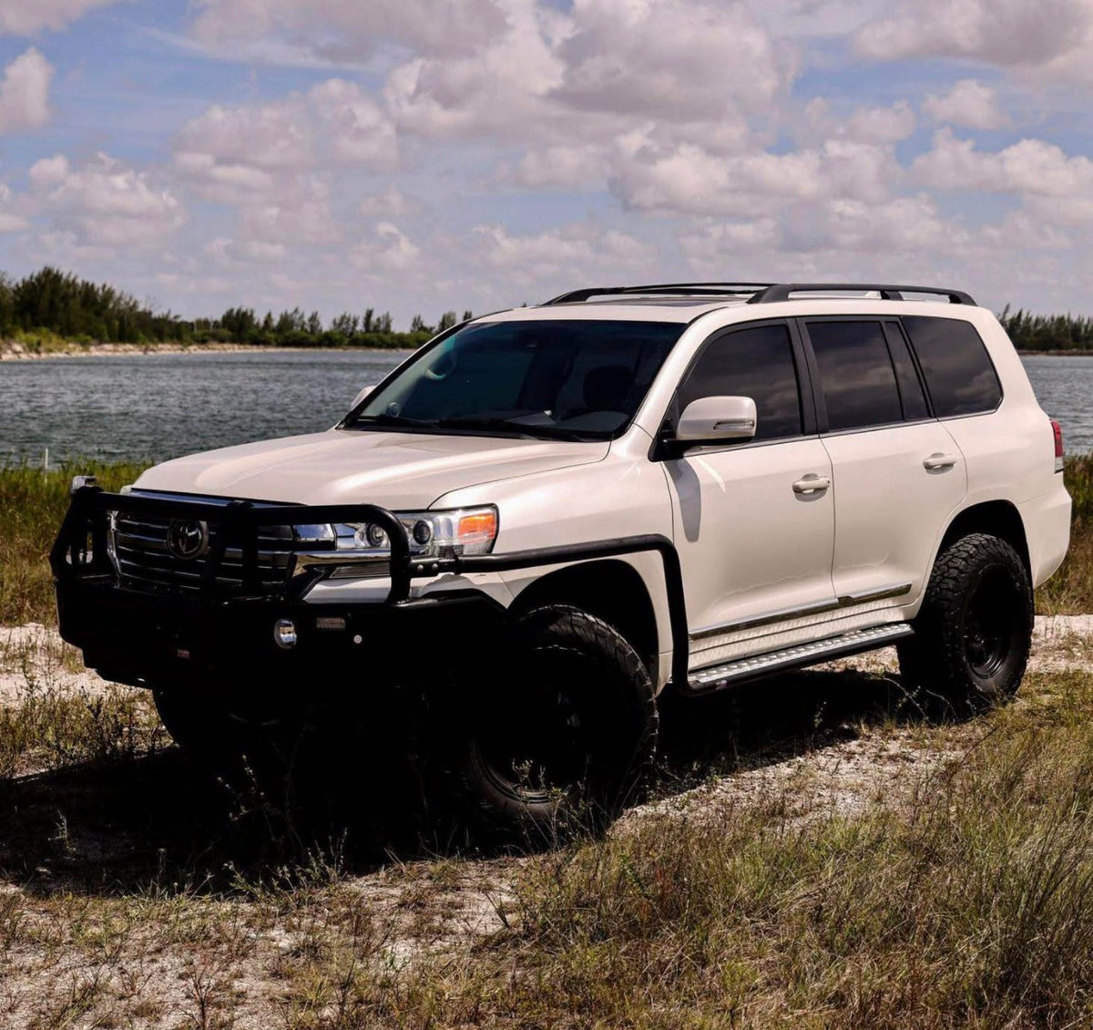 2016 TOYOTA LANDCRUISER