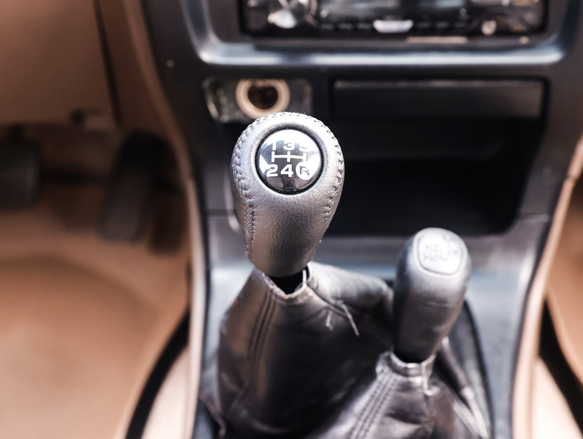 1997 TOYOTA 4RUNNER SR5