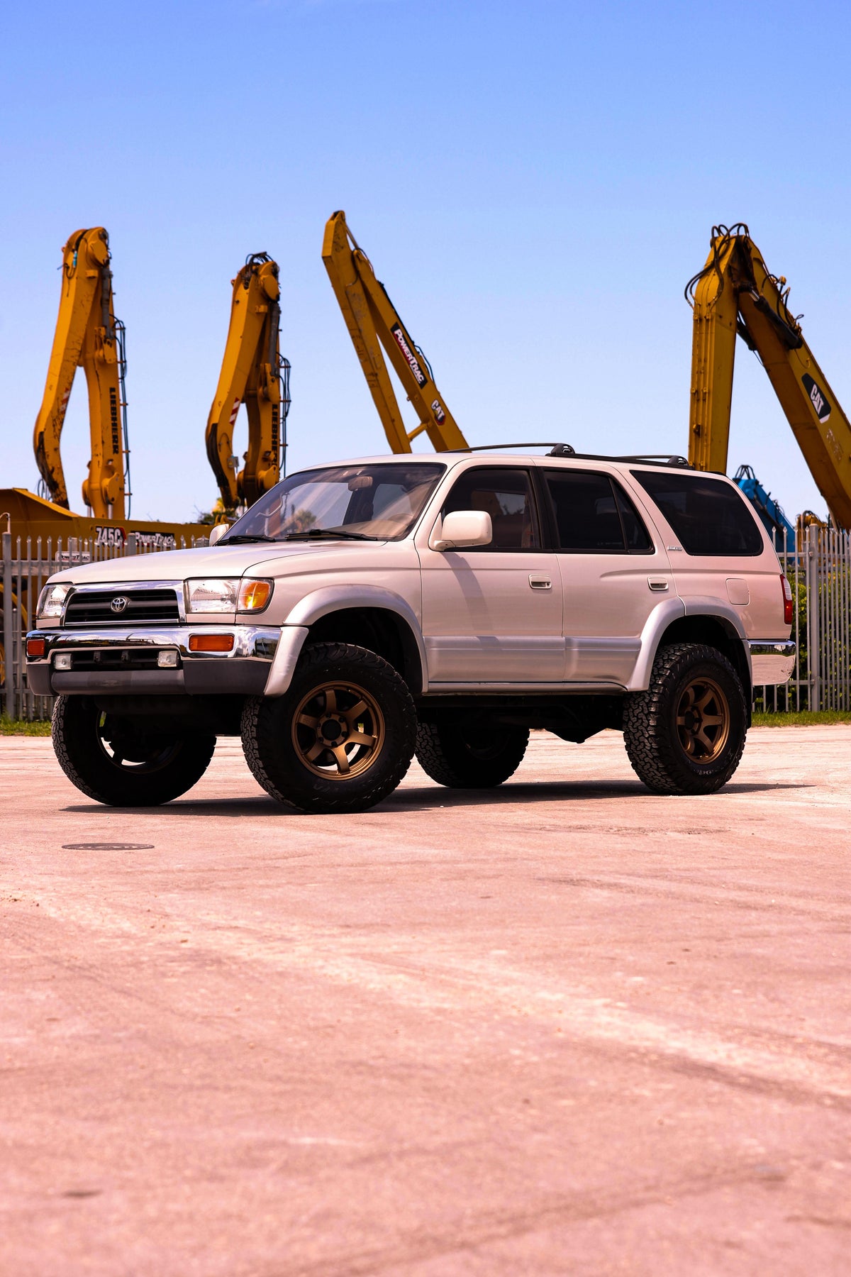 1997 TOYOTA 4RUNNER LIMITED